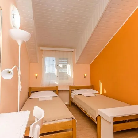 Sunset Apartment *