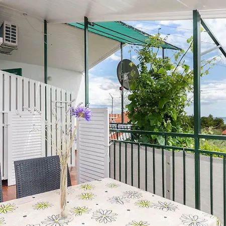 Sunset Apartment *